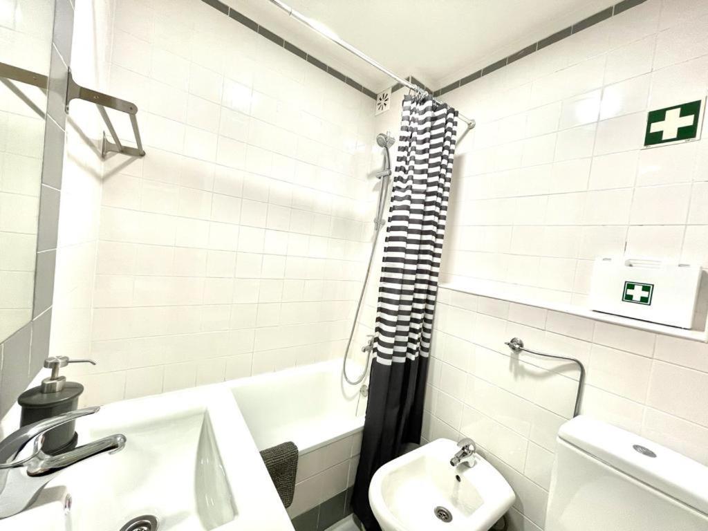 Lisboa, Central Lisbon, Charming Patio House, , Wifi, Air Conditioning, Near Metro, By Ig Esterno foto